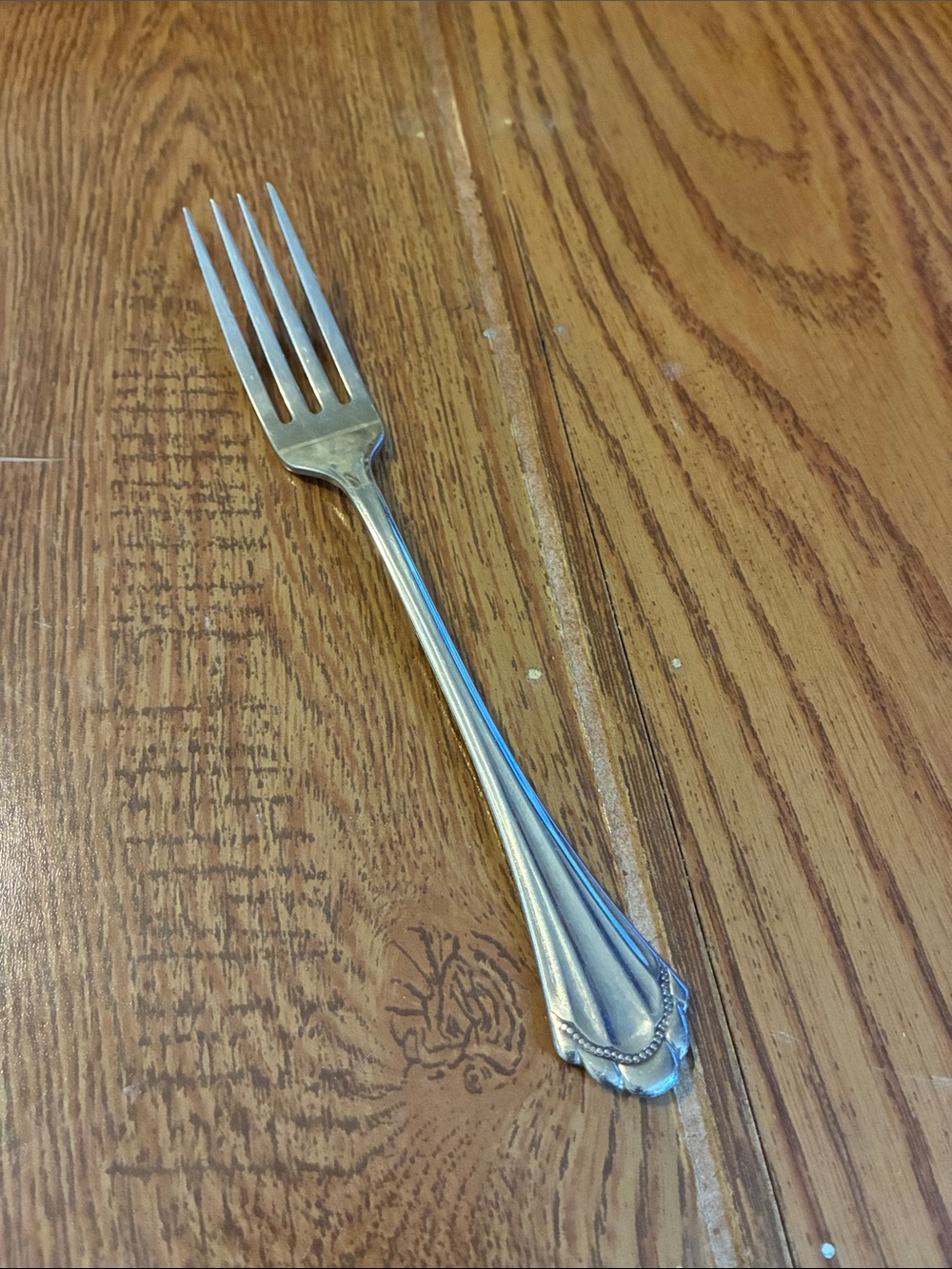 Oneida Community Marquette 1 Dinner Fork with Beaded Scroll Handle